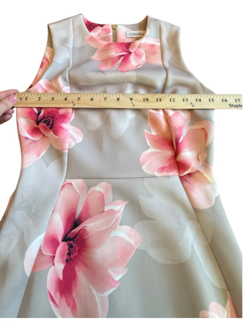 Calvin Klein Gray Pink Floral Sleeveless Sheath Dress Size 2 - Picture 10 of 13